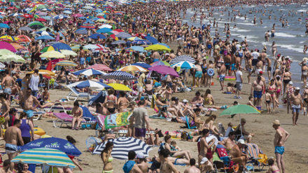 Playa de la Malvarrosa en Valencia. FOTO: BIEL ALIÑO.